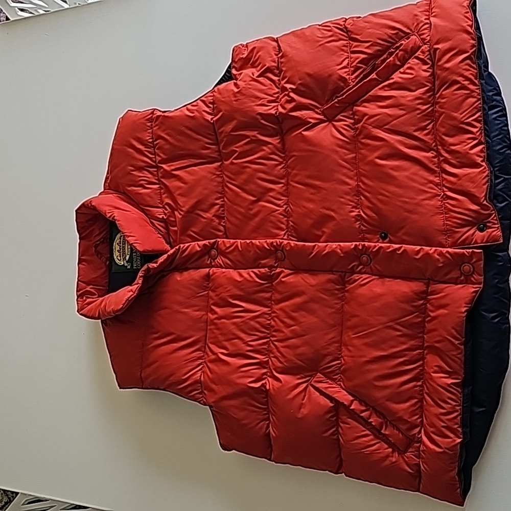 Cabella's goose down vest Size xl